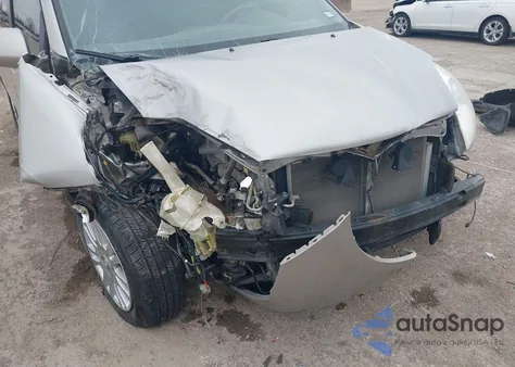 2010 Toyota Sienna Xle from USA, damaged, VIN 5TDYK4CCXAS295567